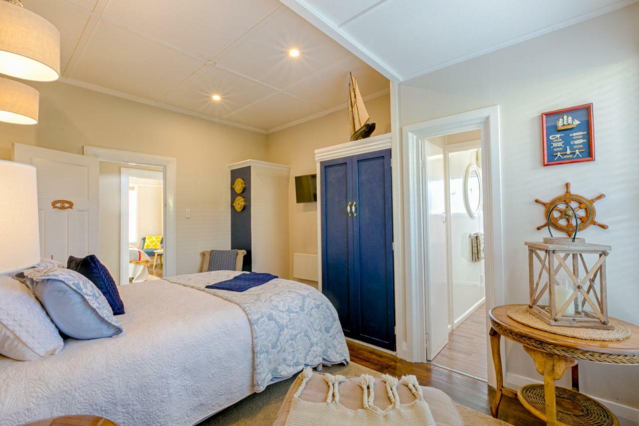 Quarterdeck Apartment